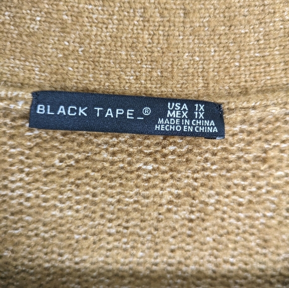 Trendy Plus Size Geometric-Print Button Front Cardigan..Size 1x - Picture 5 of 8